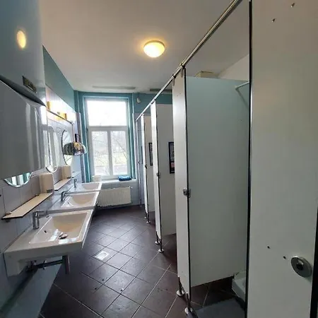 Bella Veselova * ليوبليانا